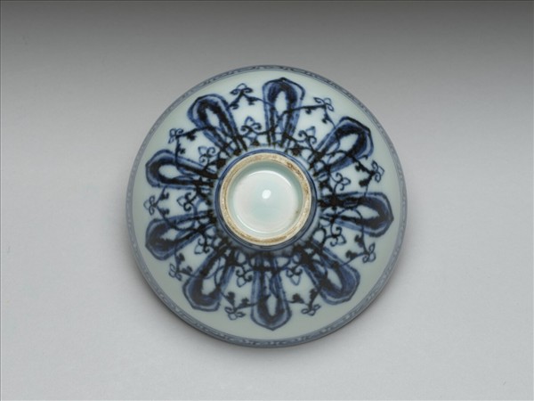 青花幾何花卉紋蓮子碗