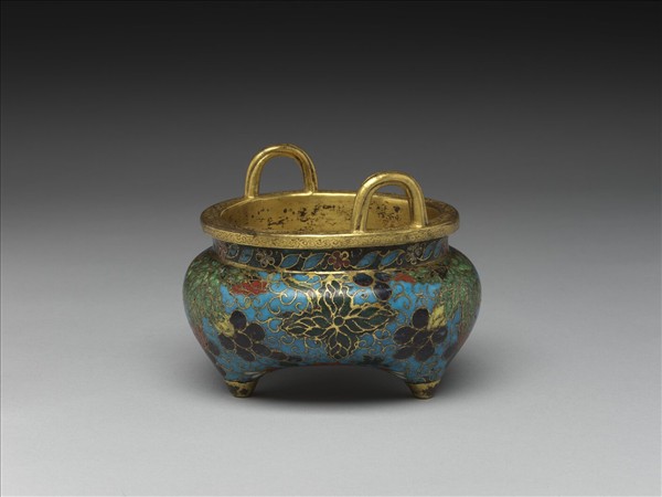 掐絲琺瑯葡萄紋爐