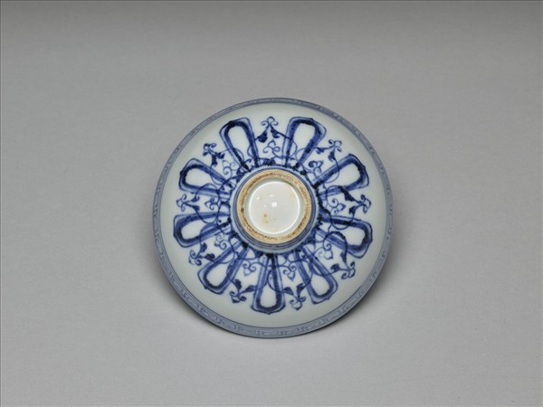 青花幾何花卉紋蓮子碗