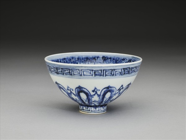 青花幾何花卉紋蓮子碗