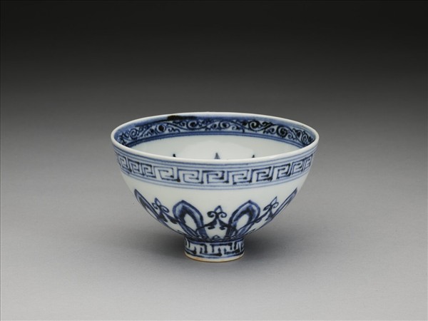 青花幾何花卉紋蓮子碗