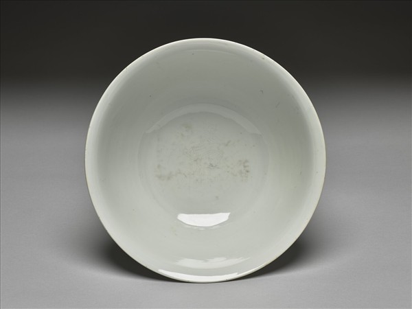 釉裡紅三魚紋碗