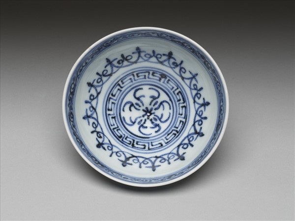 青花幾何花卉紋蓮子碗