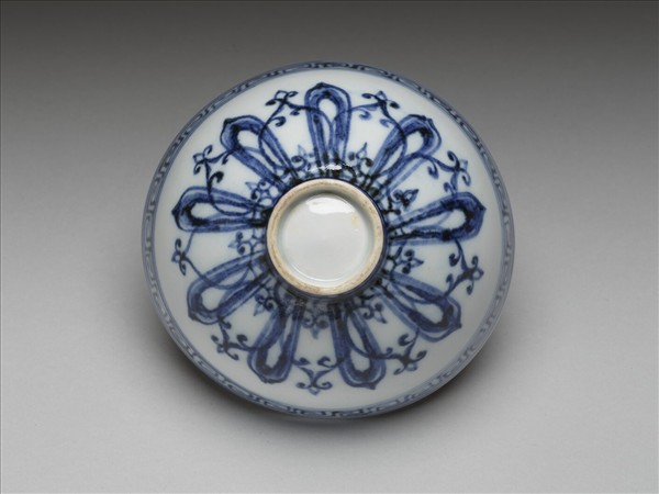 青花幾何花卉紋蓮子碗