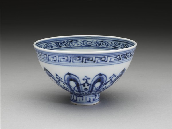 青花幾何花卉紋蓮子碗