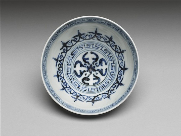 青花幾何花卉紋蓮子碗