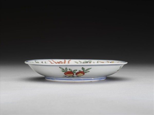 五彩花果八寶紋碟