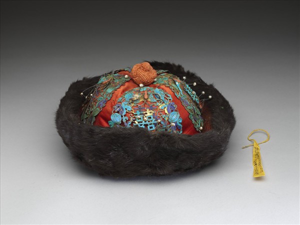 點翠嵌珠囍字貂皮帽