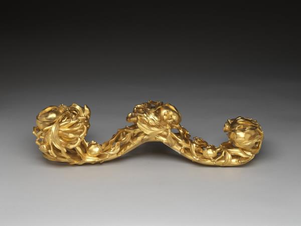 木胎金漆三多如意