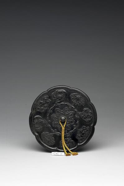 連枝寶相花紋葵花鏡