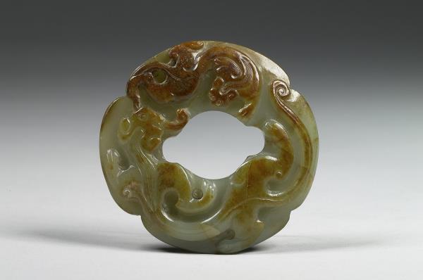 雙螭紋海棠式玉環
