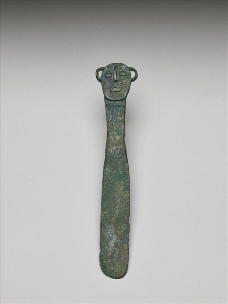 青銅人首匕