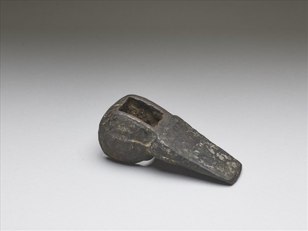 鄂爾多斯青銅斧