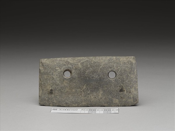 雙孔石刀