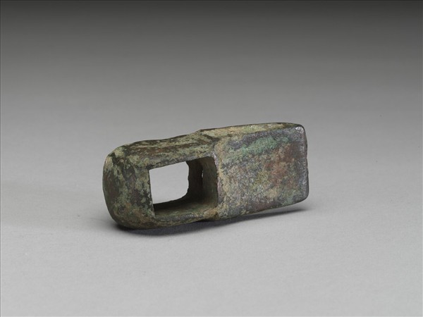 鄂爾多斯青銅斧