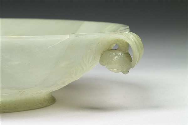 玉花口花蕾柄碗