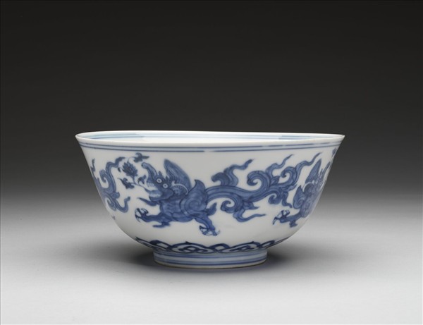 青花夔龍紋碗
