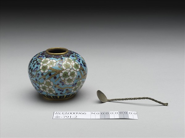 掐絲琺瑯梅花紋水盛（一對）