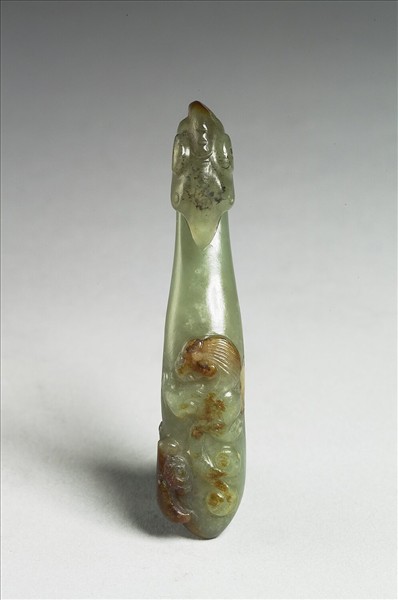 玉鷹首蟠螭帶鉤