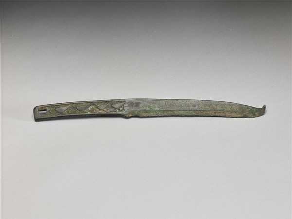 馬紋銅刀