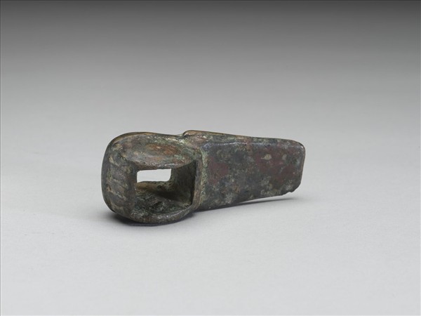 鄂爾多斯青銅斧