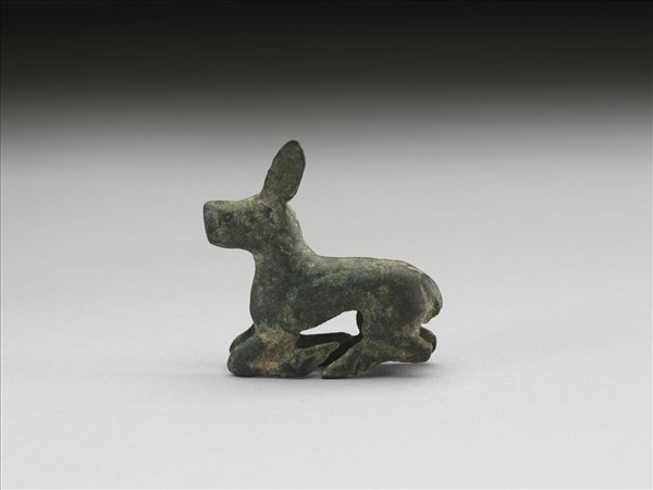 青銅臥鹿
