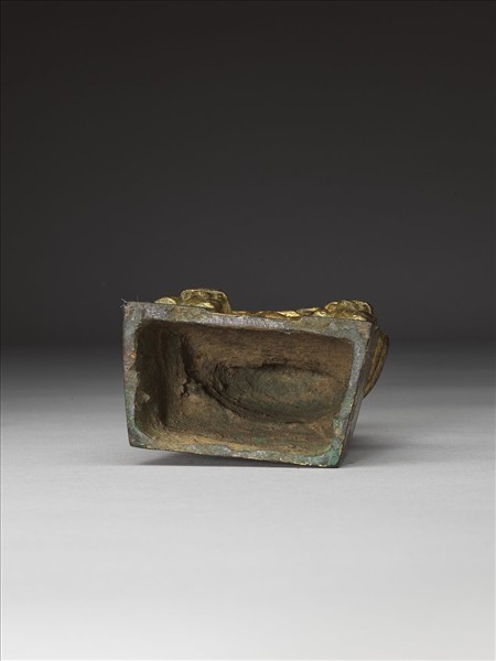 青銅鎏金佛坐像