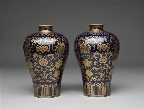 霽青釉描金福壽紋梅瓶