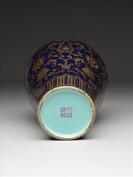 霽青釉描金福壽紋梅瓶