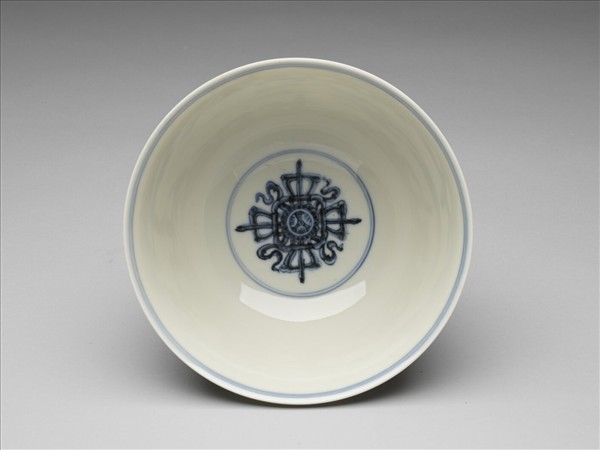 青花夔龍紋碗