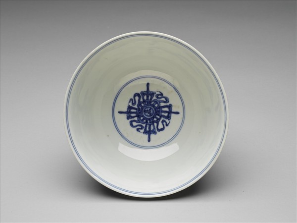 青花夔龍紋碗