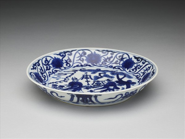 青花人物番蓮紋盤