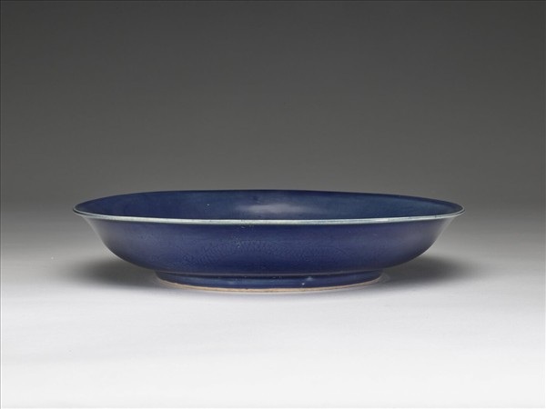 霽青釉雲龍紋盤