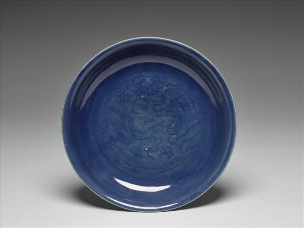 霽青釉雲龍紋盤
