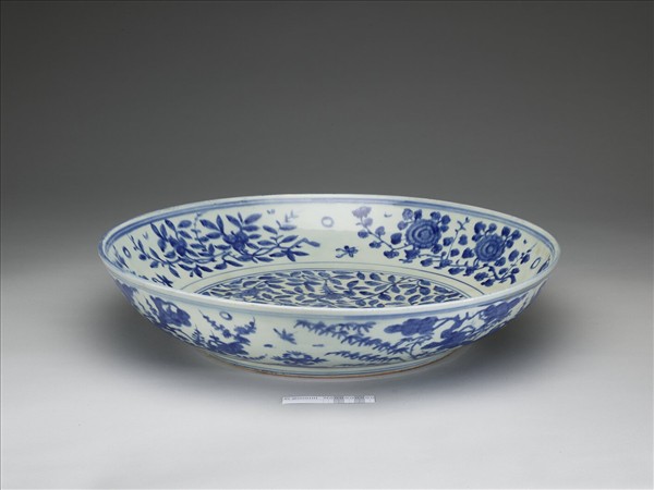 青花花卉大盤