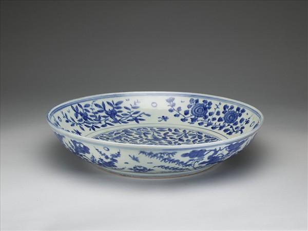 青花花卉大盤