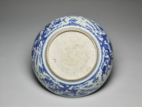 青花花卉大盤