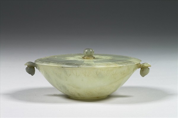 玉平口花蕾柄碗