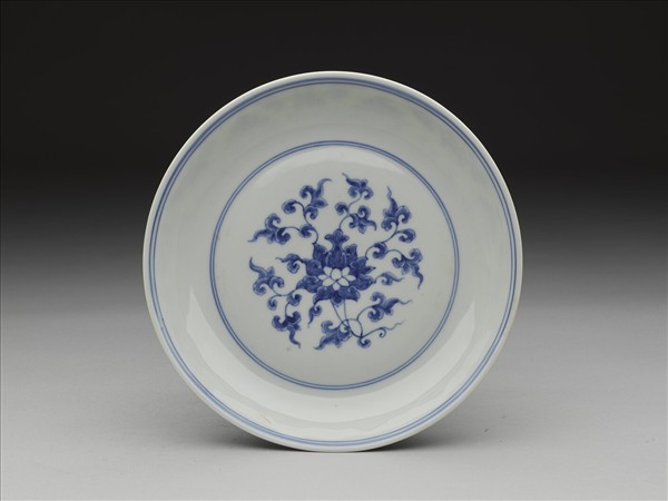 青花番蓮紋盤