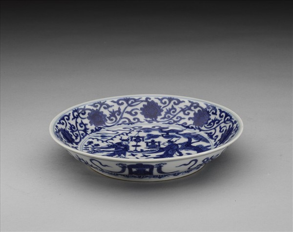 青花人物番蓮紋盤