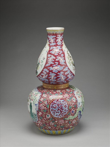 粉彩紅地花鳥福壽紋葫蘆瓶