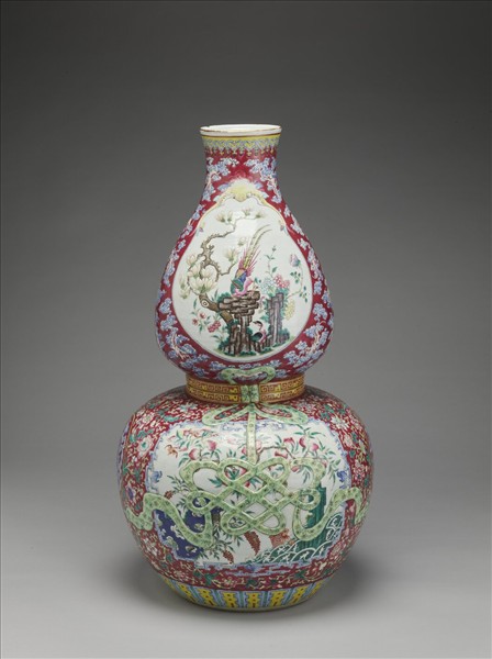 粉彩紅地花鳥福壽紋葫蘆瓶
