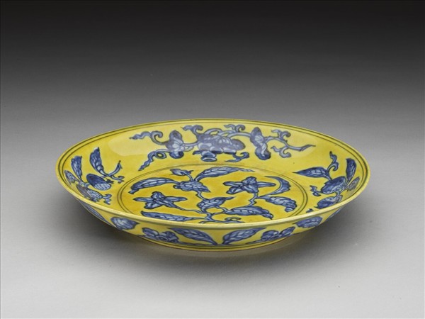 黃地青花花果盤