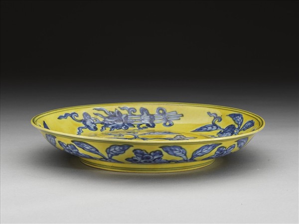 黃地青花花果盤