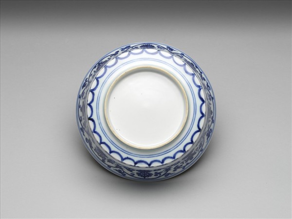 青花番蓮八寶合碗