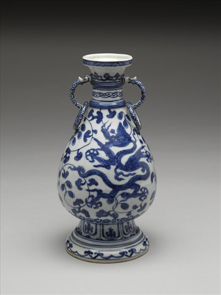 青花雙龍獸耳環瓶