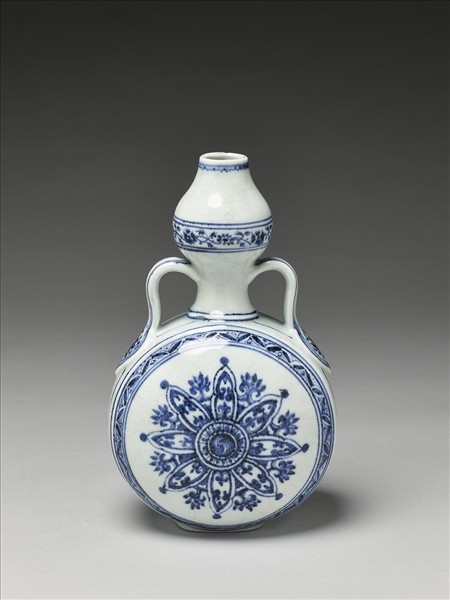 青花花卉紋扁壺