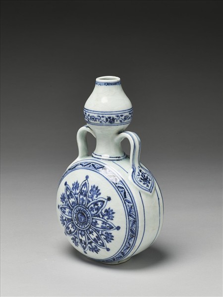 青花花卉紋扁壺