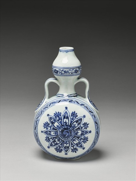 青花花卉紋扁壺