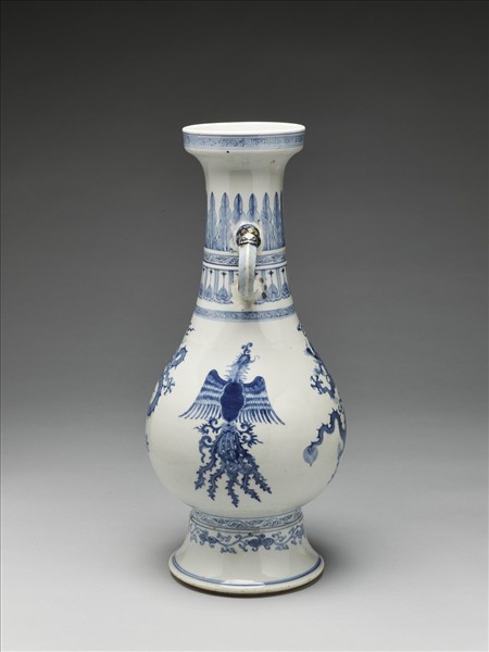 青花龍鳳紋獸耳瓶